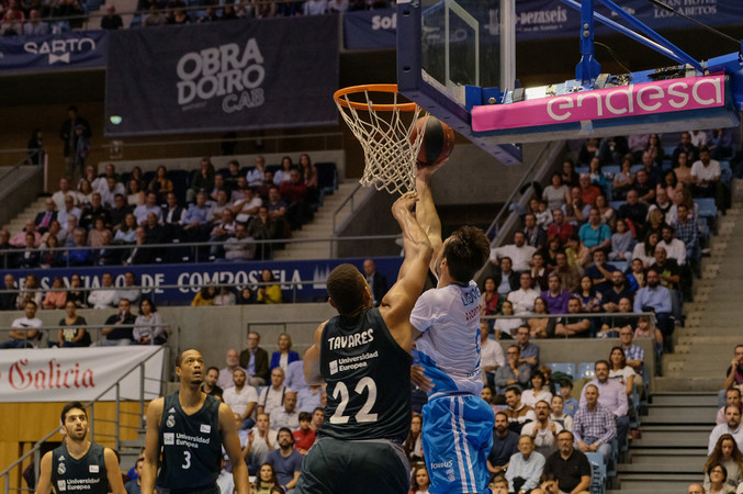 El Real Madrid suma y sigue: redujo al mínimo al siempre correoso Obradoiro; el Che ‘redebuta’ con victoria en el Fuenlabrada