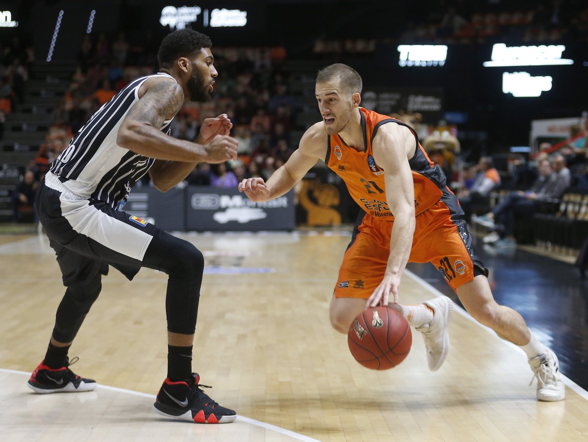 Victorias en la Eurocup para el Valencia Basket y para el UCAM Murcia, en la Champions League