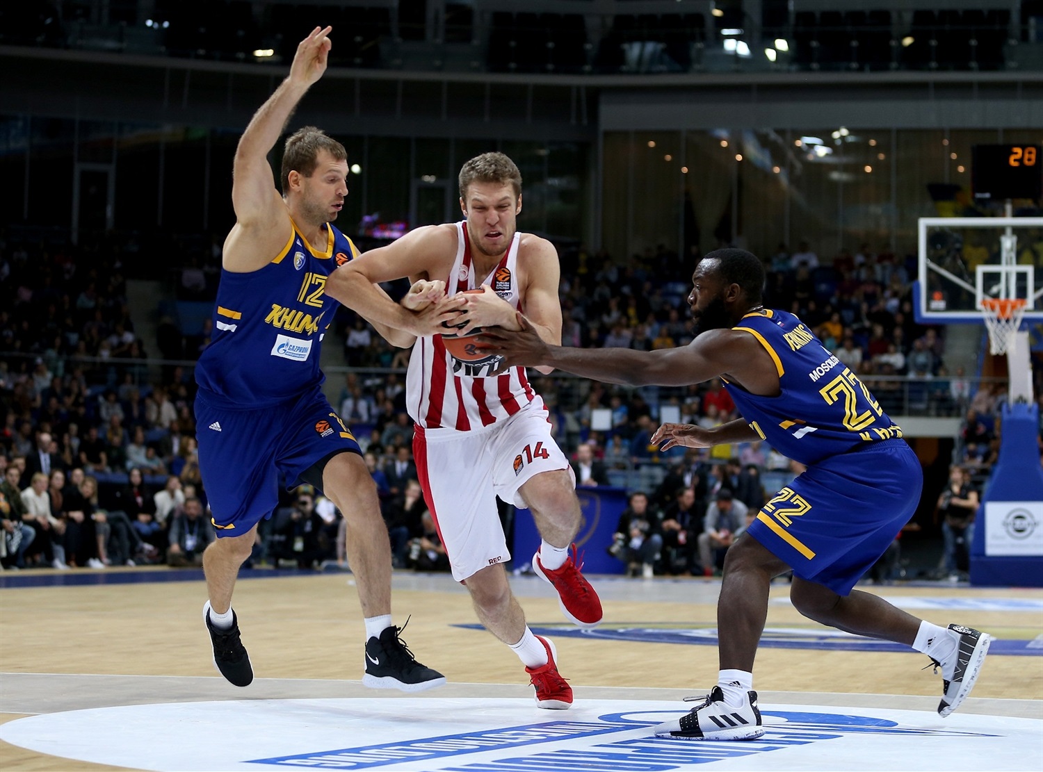 Noche de buenos partidos: Armani Milán-Real Madrid y Baskonia-Olympiacos