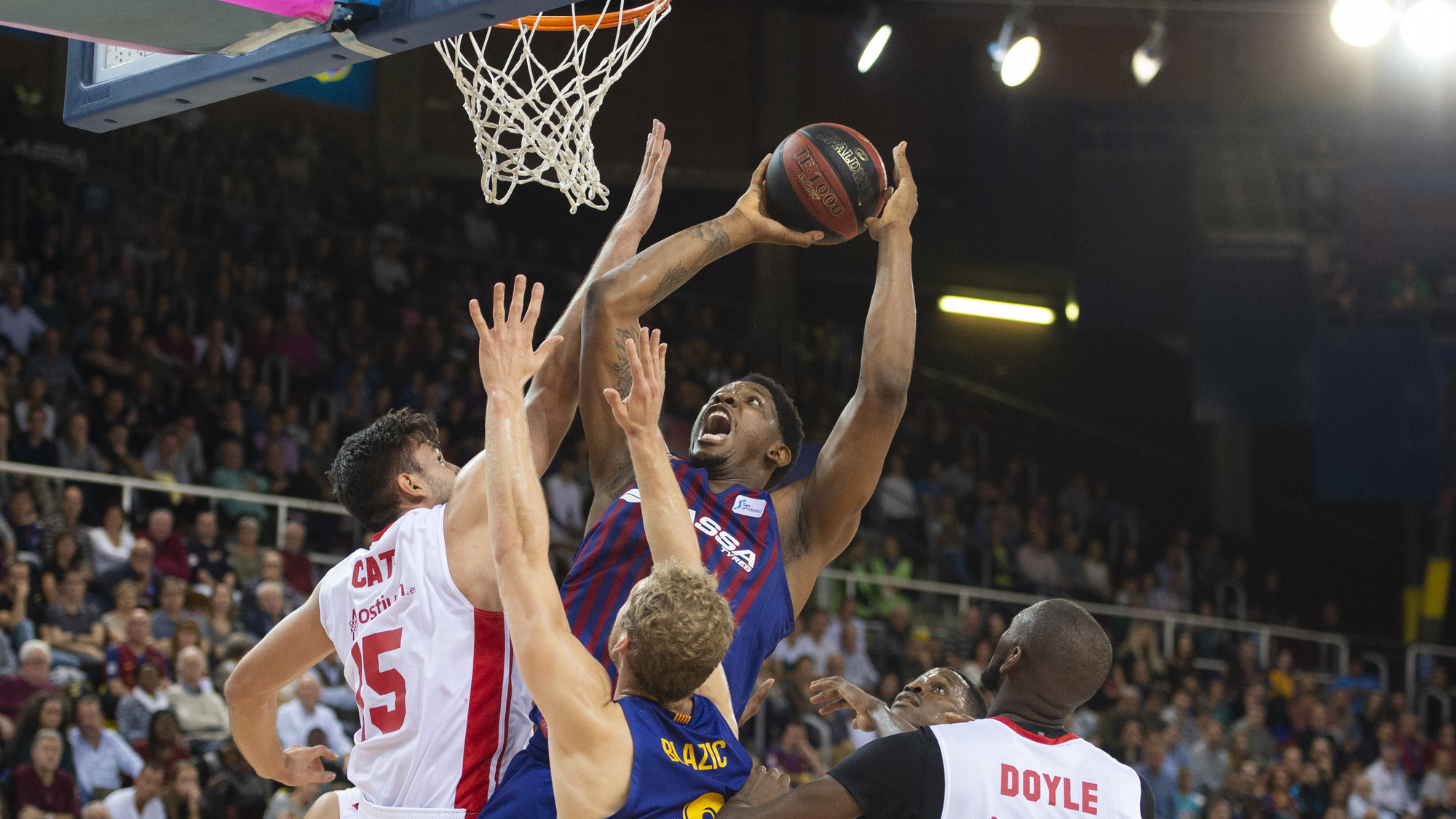 El Barcelona derrumba del todo al UCAM Murcia con un tremendo parcial en el último cuarto (105-73)