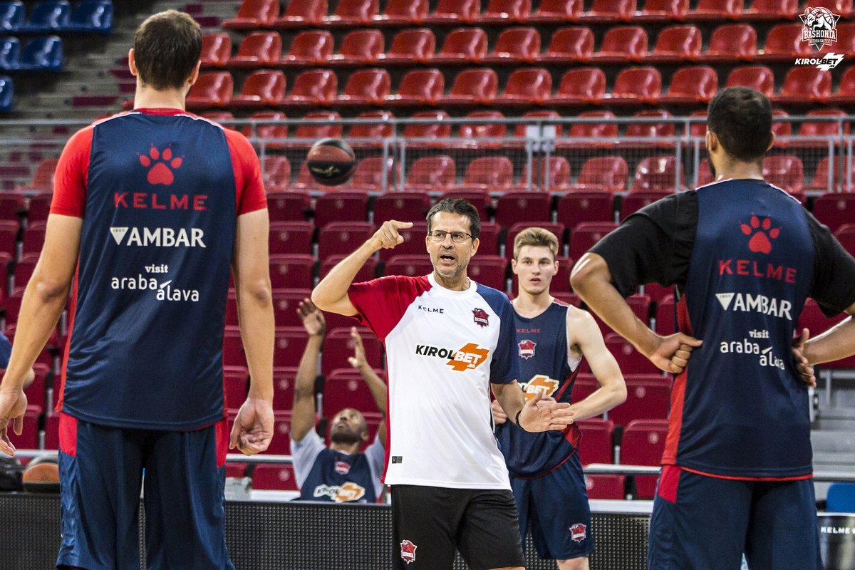 Khimki-Barcelona y Baskonia-Fenerbahce, gran tarde hoy con partidazos