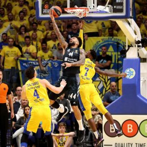 15 de 31 en triples un arrollador (66-87) Real Madrid, que barrió a un Maccabi pitado por su afición
