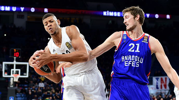 Peligro Tavares: hay interés serio de algunos equipos de la NBA por el pívot y el CSKA también está atento a su situación