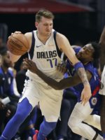 Récord anotador de Doncic, 32 puntos, pero derrota contra los Clippers