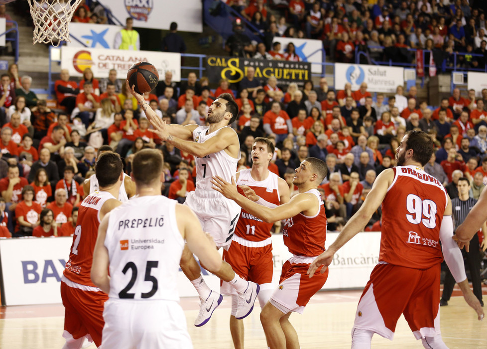 El Manresa perdió contra el Real Madrid y se queda sin Copa, en beneficio del Joventut, que ganó en Burgos