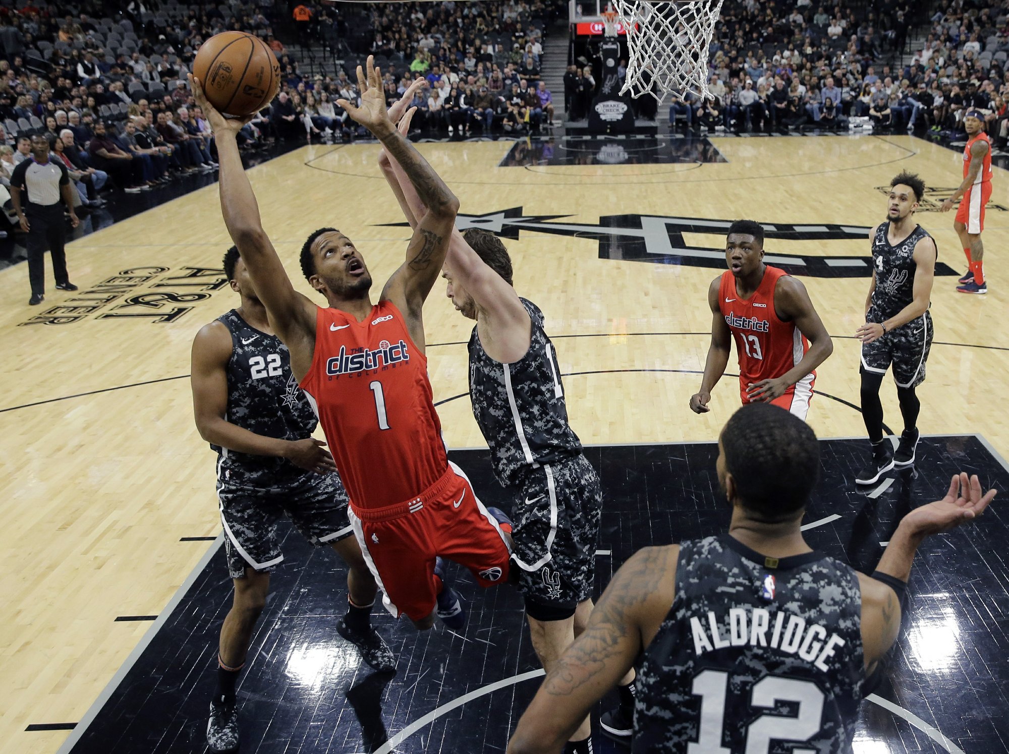 Lakers, Clippers y Utah Jazz defienden su puesto de playoff; gran triunfo de los Raptors en Dallas pese a la exhibición de Doncic