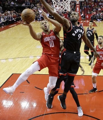 Los triunfos de Utah Jazz, Rockets, Kings y Clippers aprietan la lucha por el playoff en el Oeste y los Mavericks no se rinden