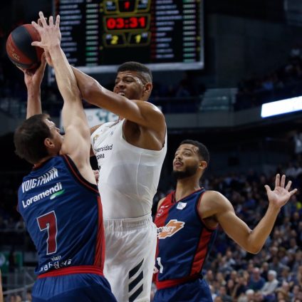 El Real Madrid derrota al Baskonia en un igualado duelo que puede repetirse en la Copa