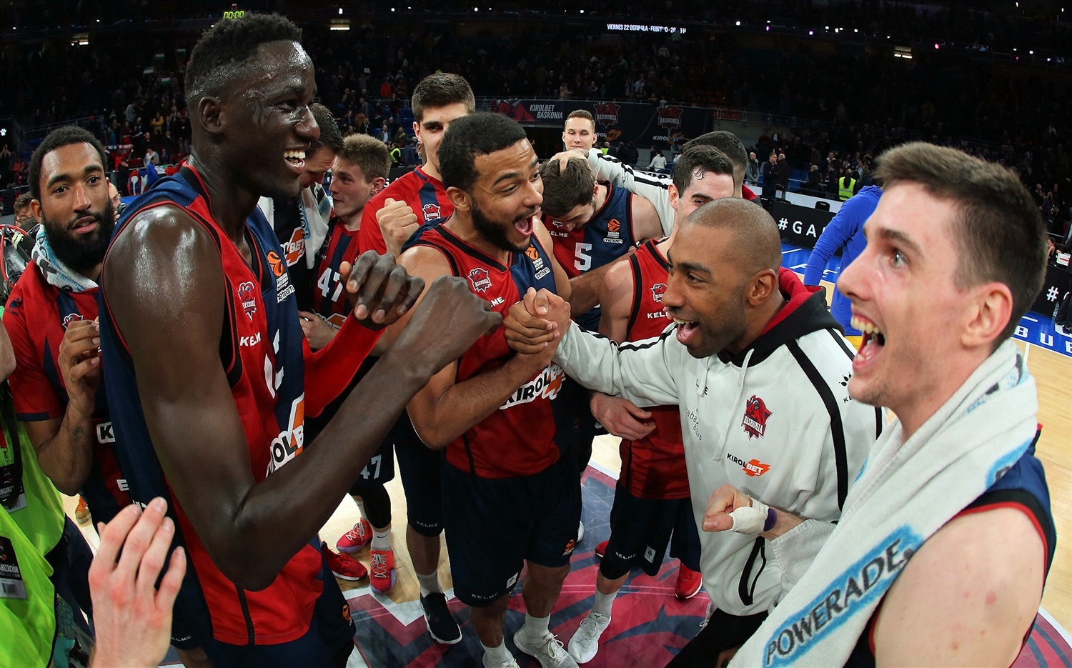 Otra noche decisiva para el Baskonia, que recibe al Zalgiris; mañana, Barça-Real Madrid y homenaje a Navarro