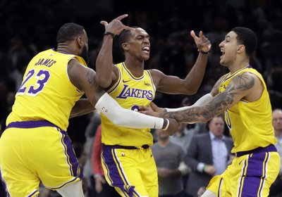 Los Lakers ganan a los Celtics sobre la bocina; los Blazers demuestran su poderío ante los Spurs