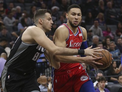 Nuggets, Spurs, Warriors, Rockets y Kings siguen sumando para el playoff; los Bucks y Antetokounmpo, imparables
