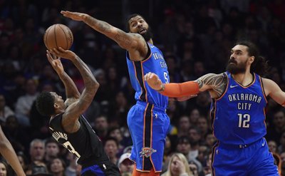 Los Warriors afianzan el liderato del Oeste ante los Nuggets; los Rockets van a más; los Raptors, imparables tras el descanso