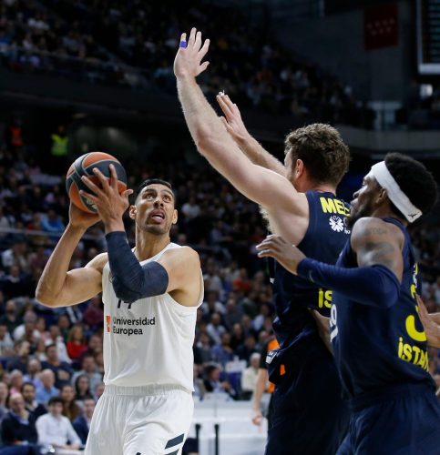Ayón informa al Real Madrid de que apurará sus opciones de regresar a la NBA antes de negociar su renovación