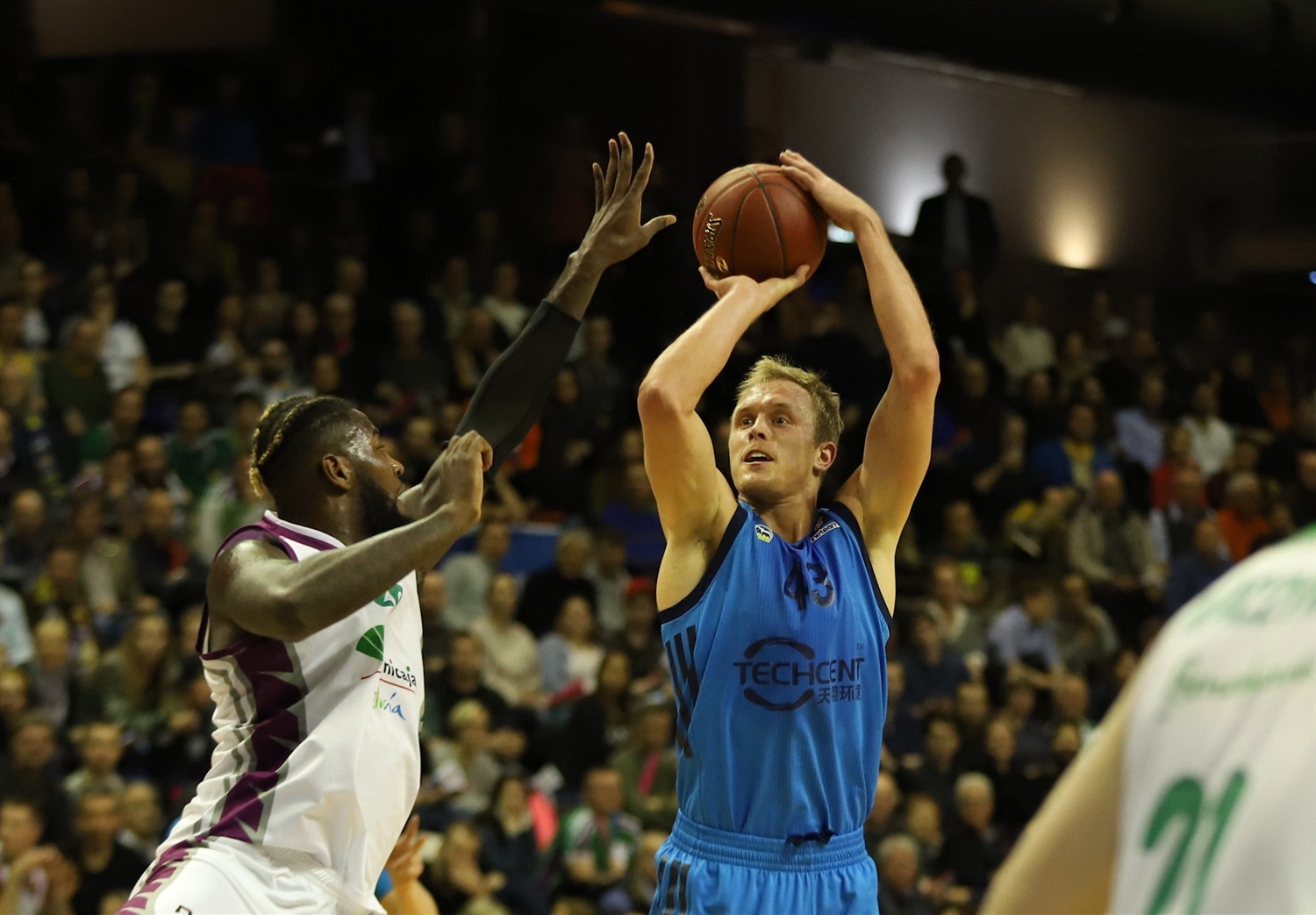 Valencia Basket y Unicaja buscan hoy el billete a semifinales; el Andorra, forzar el desempate