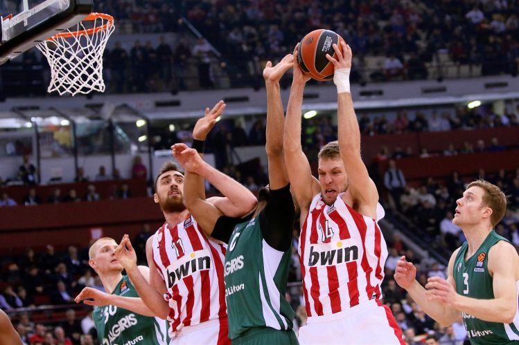 Así están las opciones para los playoffs: el Efes-Barça, único cruce asegurado; el Real Madrid es tercero fijo