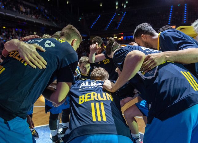 El Andorra, a semifinales; el Unicaja queda eliminado en un pésimo último cuarto; el Unics Kazán, rival del Valencia Basket