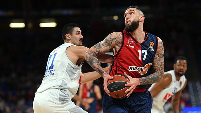 El Baskonia continúa a tope y asciende a la sexta plaza tras barrer al Buducnost (82-62)