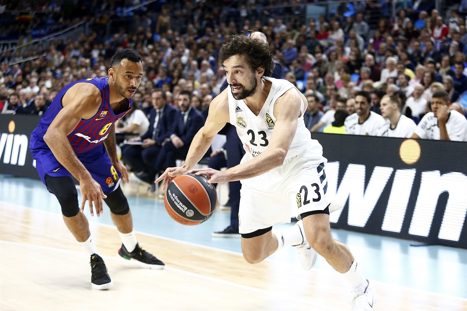 El agente de Llull no descarta del todo que pueda irse a la NBA