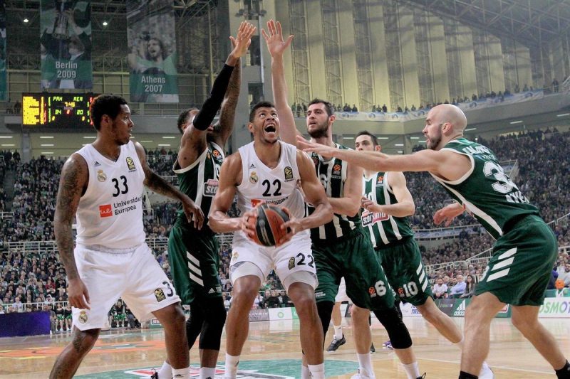 El Real Madrid cae contra el Zalgiris, que se clasifica para playoffs, y se medirá al Panathinaikos en cuartos de final