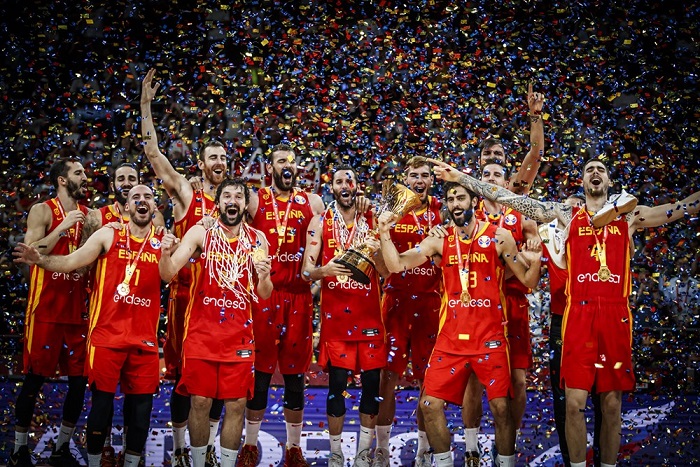 España duerme en la gloria vestida de oro (95-75)