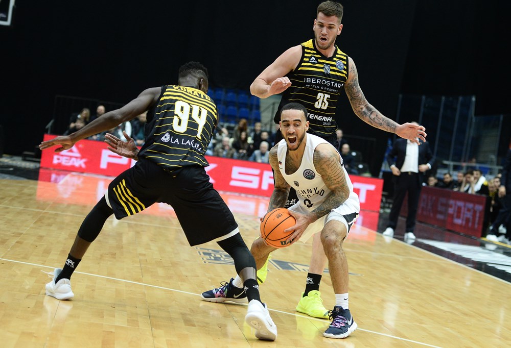 El Unicaja aplasta al Ewe Baskets; derrota del Iberostar en Rusia y el Burgos venció en Bélgica