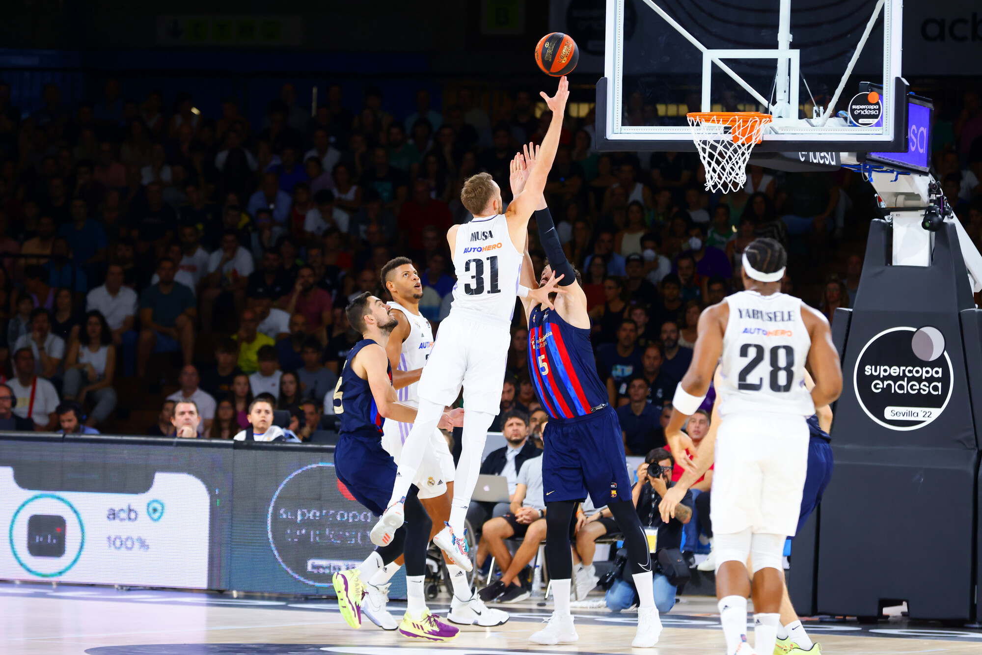 89-83: Espectacular final y título de Supercopa para el Real Madrid tras una prórroga