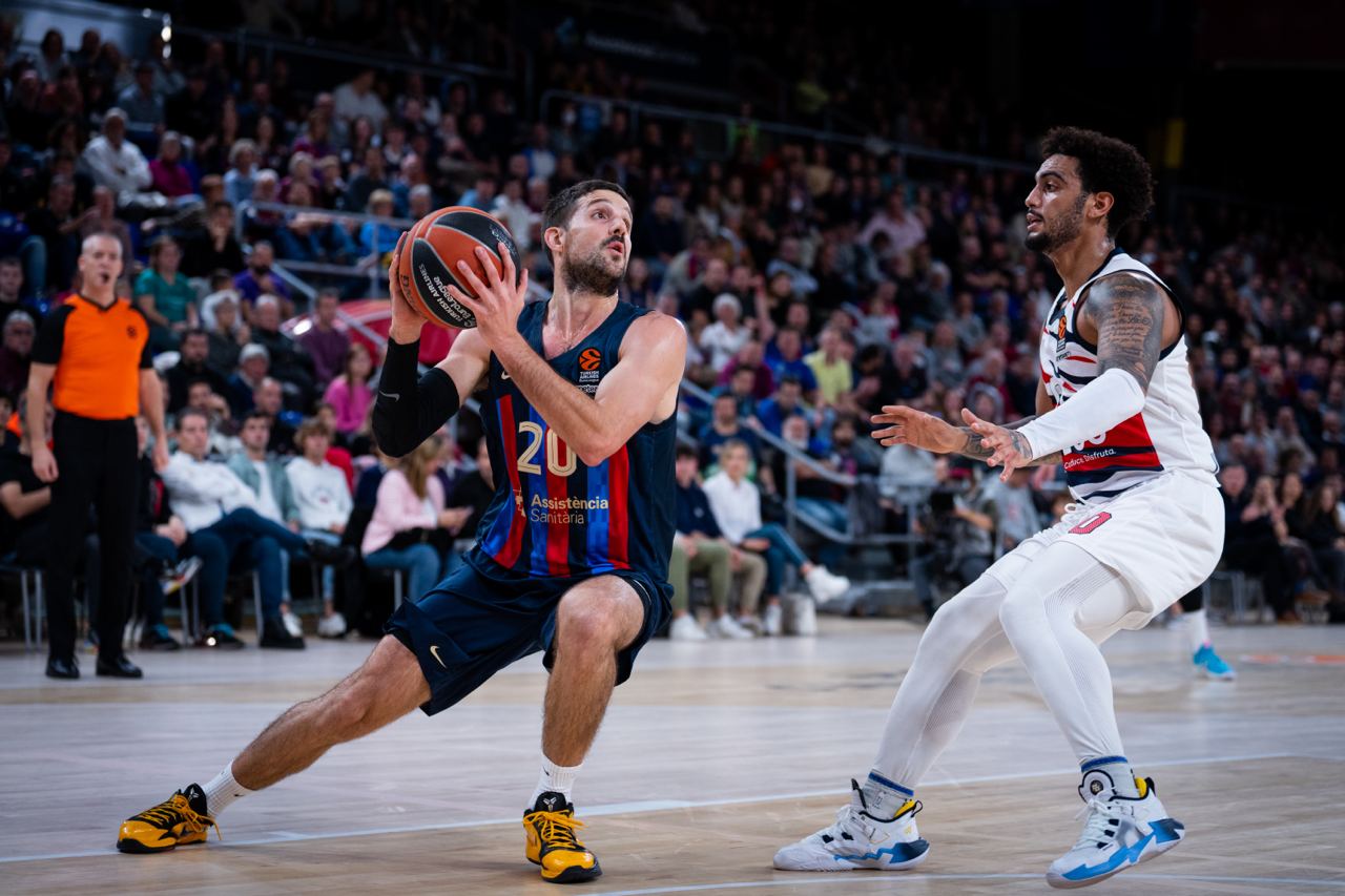 Cory Higgins acabó con la resistencia de un buen Baskonia y dio la victoria al Barça en la recta final (96-84)
