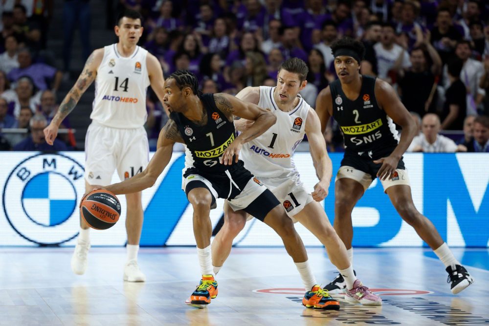 Una fea pelea, una zona ‘ochentera, Tavares, Hezonja, el Chacho y una gesta en 24 días para ser campeón de Europa