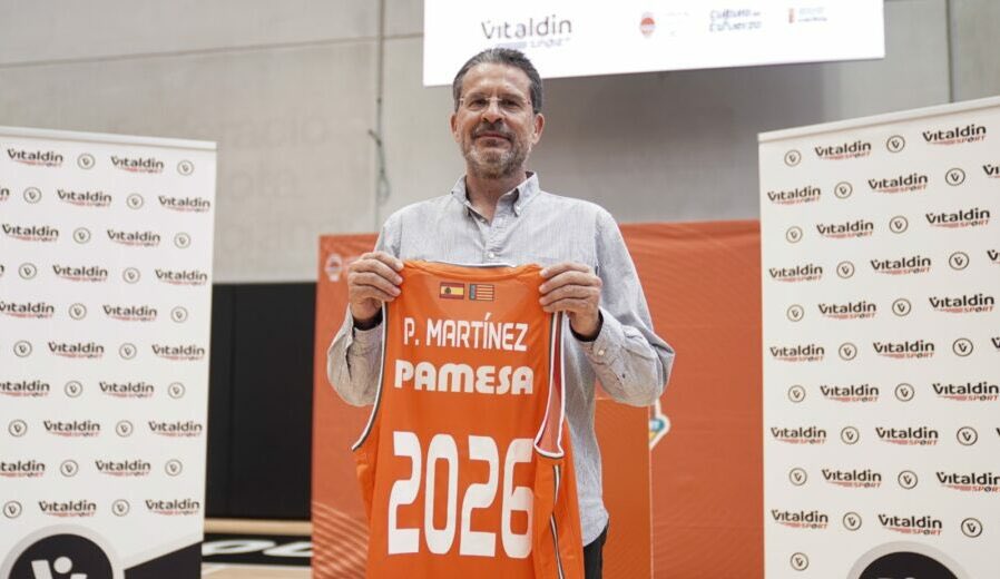 El Valencia Basket, con seis fichajes, el reto de ganar la Eurocup para volver a la Euroliga y dos déficits claros en la plantilla