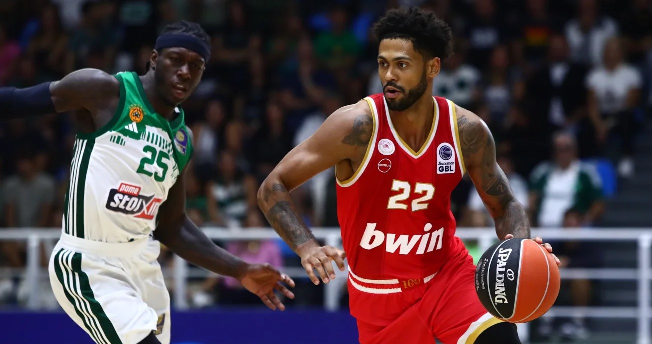 El Olympiacos resiste el órdago de sus vecinos del Pao y parte como el otro gran candidato al título continental