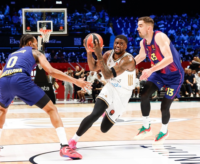 El Barcelona se hunde en los minutos finales ante el Dubai BC (83-78)