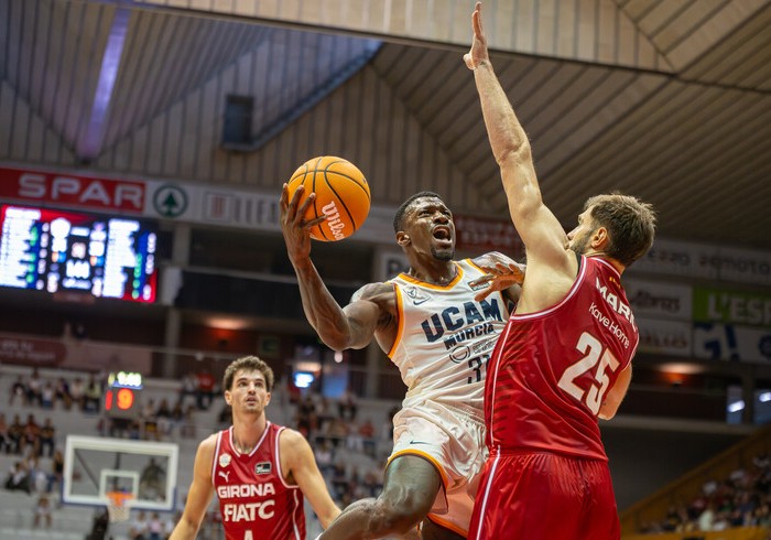 El UCAM Murcia y el Laguna Tenerife ganan ampliamente a domicilio y el Unicaja barre al Granca en la segunda parte