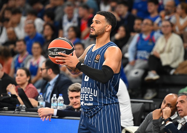 Horarios: el Real Madrid recibe hoy al Fenerbahce obligado a no fallar; el Valencia Basket, contra el Dubai BC