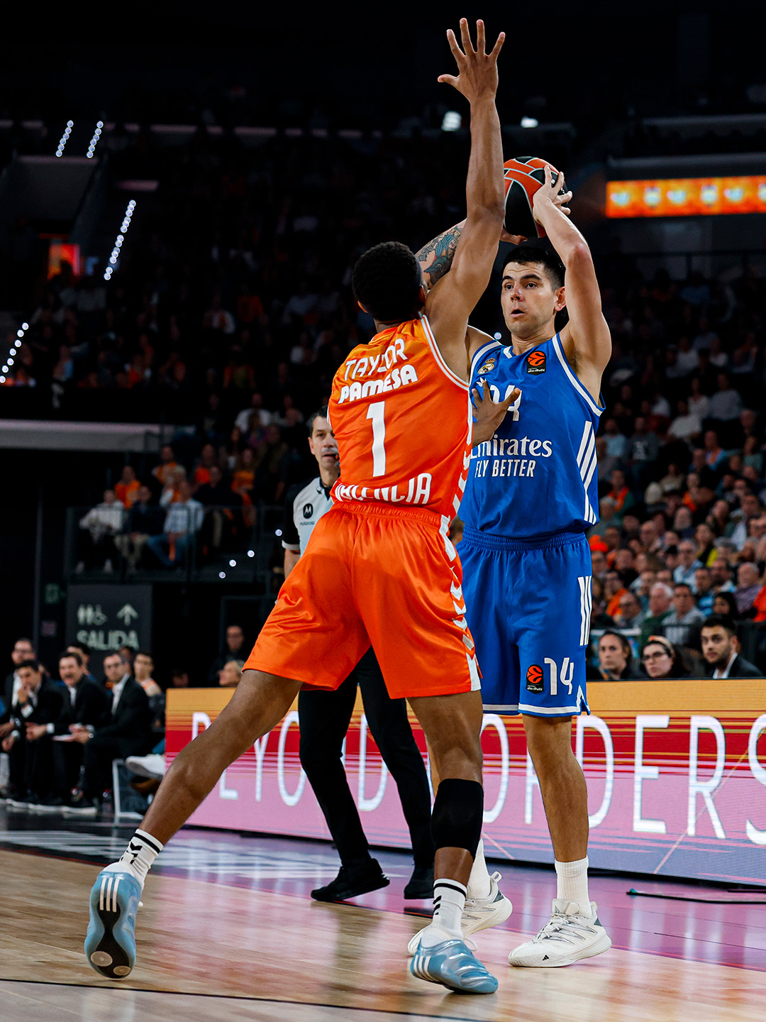 El Valencia Basket impuso su estilo y un fallón Real Madrid hincó la rodilla (89-76)