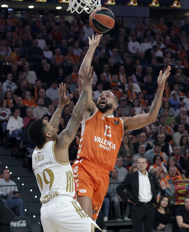 El Valencia Basket se sostuvo en el alambre tras un partido muy irregular (76-73)