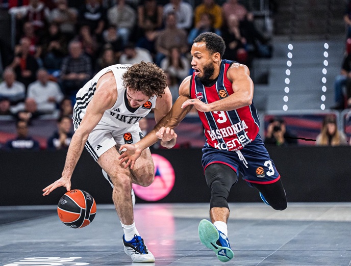 El Baskonia aumenta a tres la racha de triunfos tras imponerse a la Virtus (87-76)