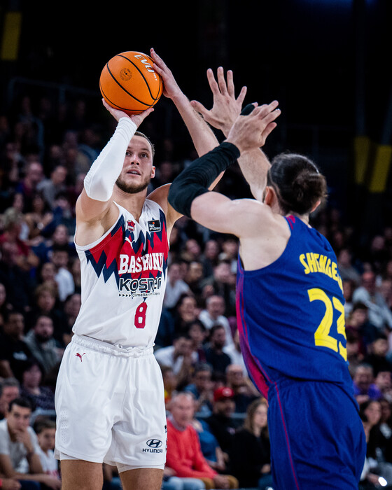 El Barcelona cierra una semana post-crisis y cambio de entrenador extraordinaria: ganaron por 91-82 al Baskonia