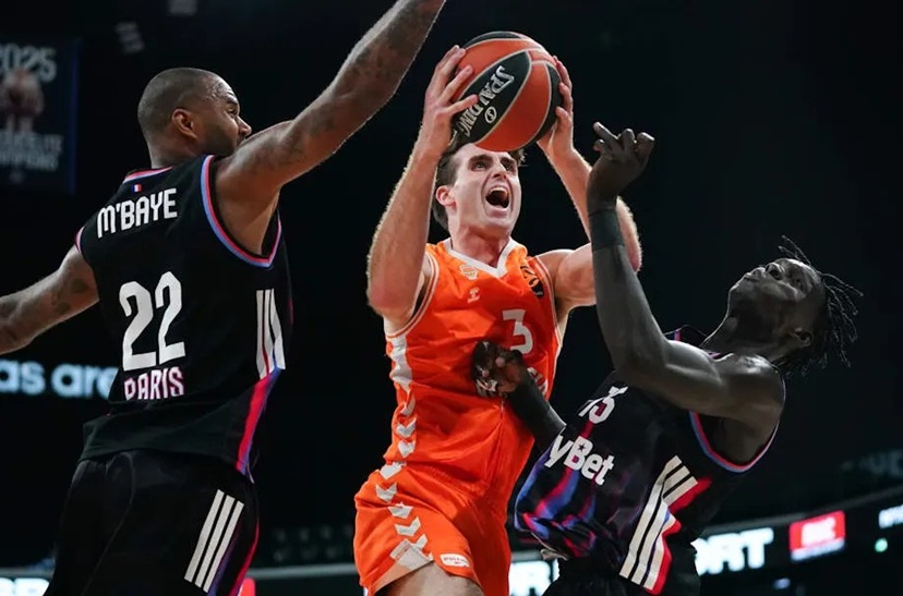 El Valencia Basket se hunde en París con un parcial de 11-0 en los tres minutos finales (90-86)