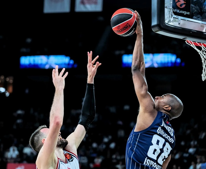 Se esperaba más de ellos pero sólo Lyles, Horton-Tucker, Dowtin, Milton y Rhoden están funcionando entre los jugadores llegados desde la NBA