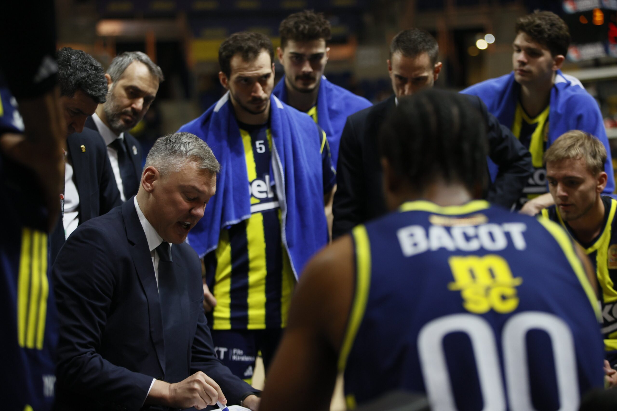 Horarios de una noche con jornada de la Euroliga para el Kosner Baskonia y el Real Madrid y cuatro partidos además en la Acb