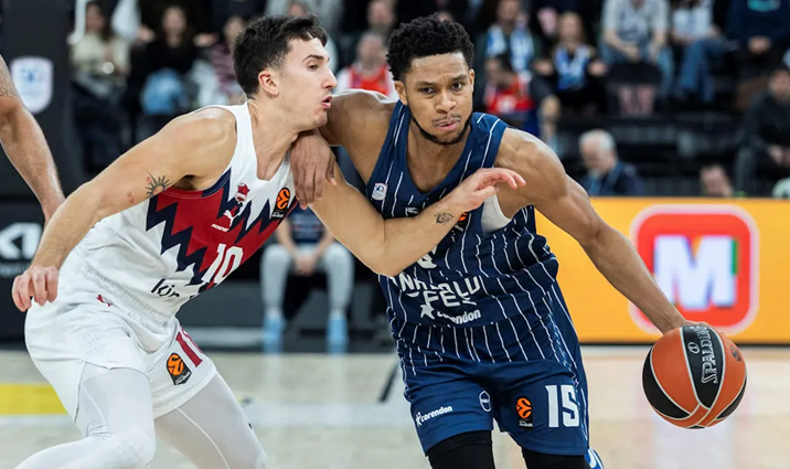 El Kosner Baskonia acaba con el gafe a domicilio tras vencer al Efes (75-89)