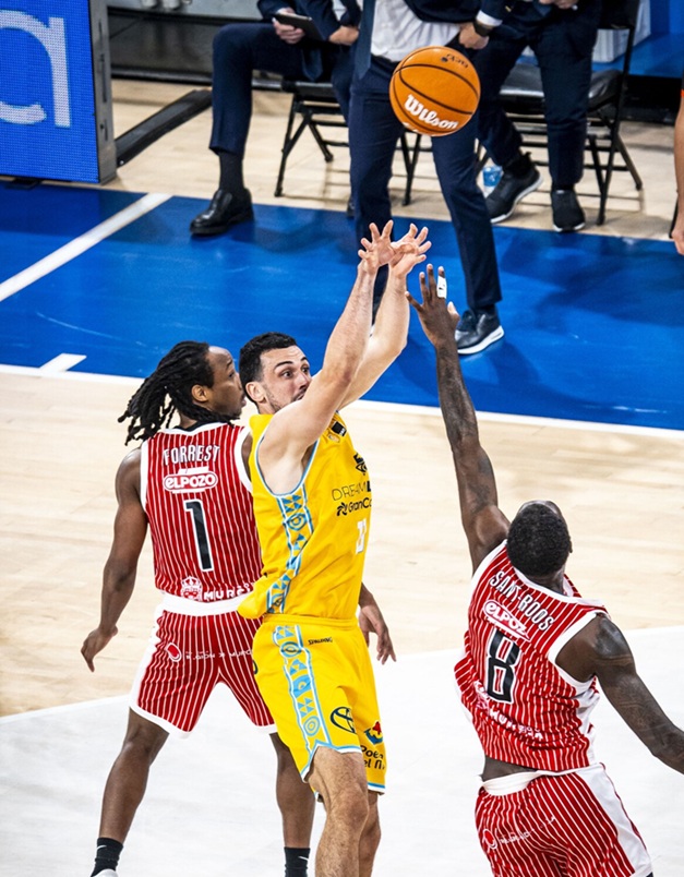 El Joventut agarra el billete a la Copa, el Granca y el Breogán siguen en la pelea y el Burgos hunde más al Granada