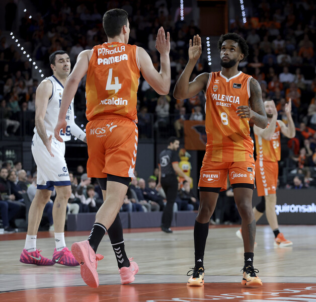 Victorias del Valencia Basket, también y son clave para la Copa, del Kosner Baskonia y el Bilbao Basket, y del Zaragoza