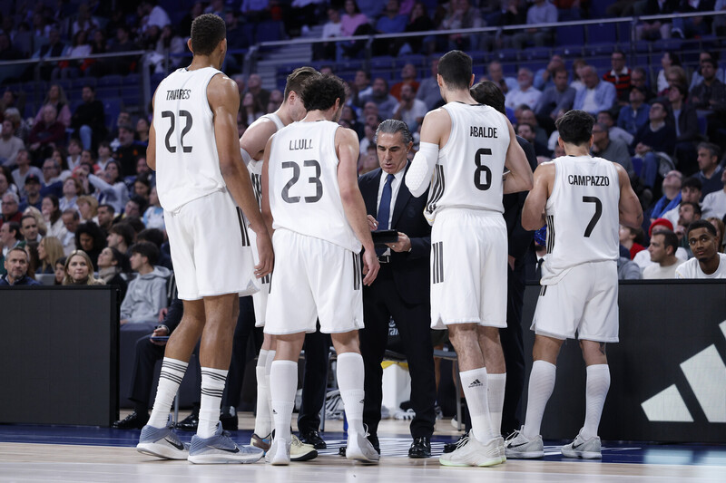 El Real Madrid ratifica a Scariolo y hace cambios en la estructura, donde Juan Carlos Sánchez vuelve a ponerse al frente de la sección