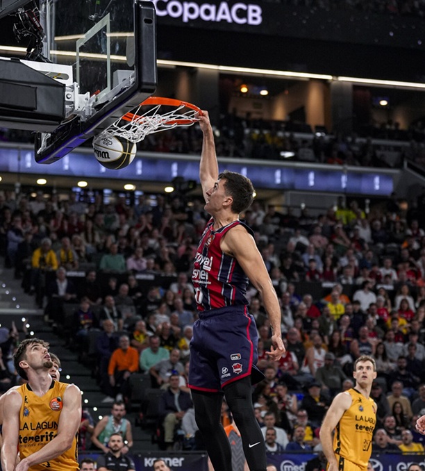 El Baskonia vuelve a una semifinal tras un intenso duelo contra el Laguna Tenerife (91-81)