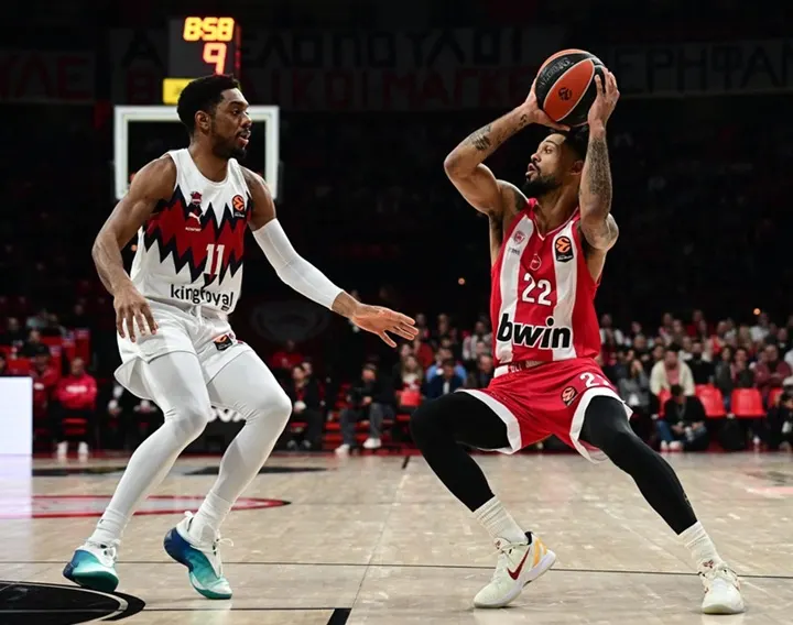El Baskonia no se rindió en Atenas pese a sus limitaciones (90-80)