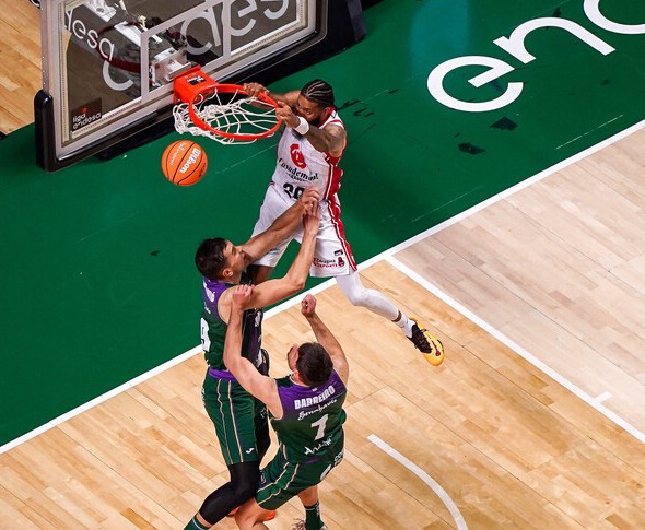 Victorias del Unicaja, Laguna Tenerife, UCAM Murcia y Bilbao Basket este sábado