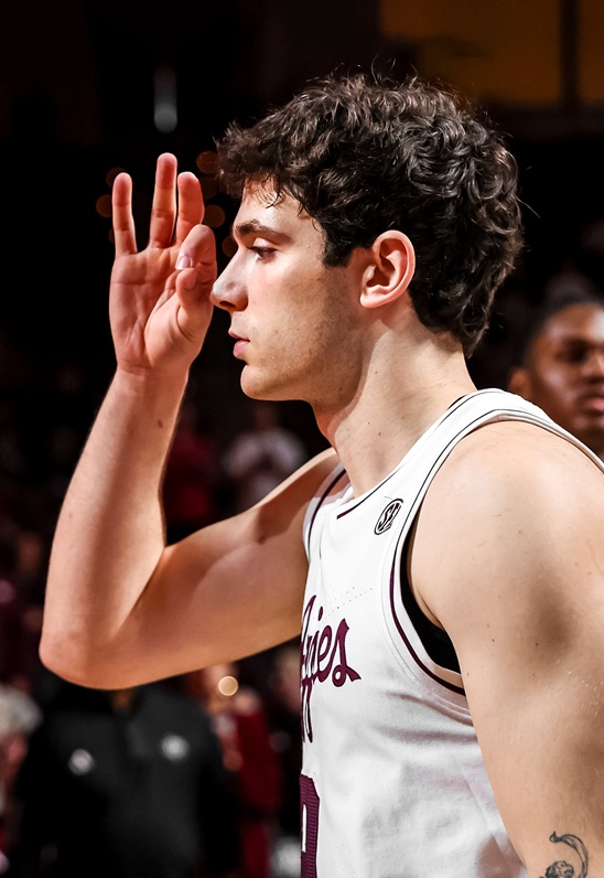 Aday Mara y Álvaro Folgueiras sobreviven en el March Madness y quedaron eliminados Saint-Supery, Owen Aquino, Conrad Martínez y Rubén Domínguez