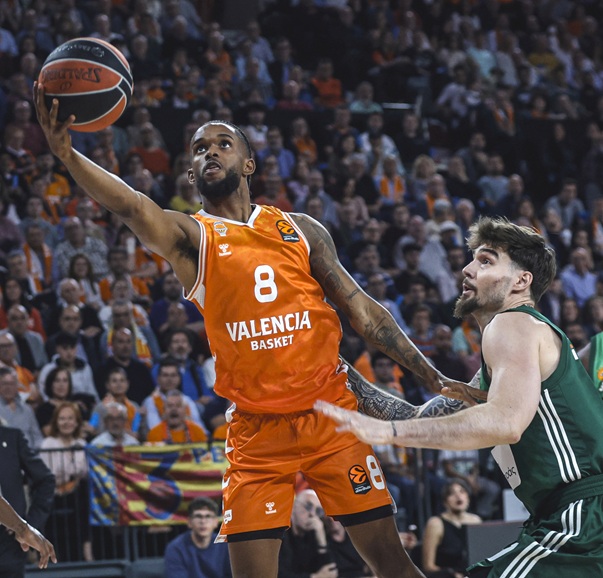 El mercado se acelera tras la Final Four: el campeón Olympiacos va a reforzarse con una estrella emergente como Jean Montero