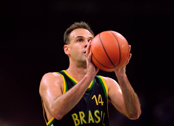 Luto en el baloncesto mundial por el adiós de una leyenda: Oscar Schmidt Becerra
